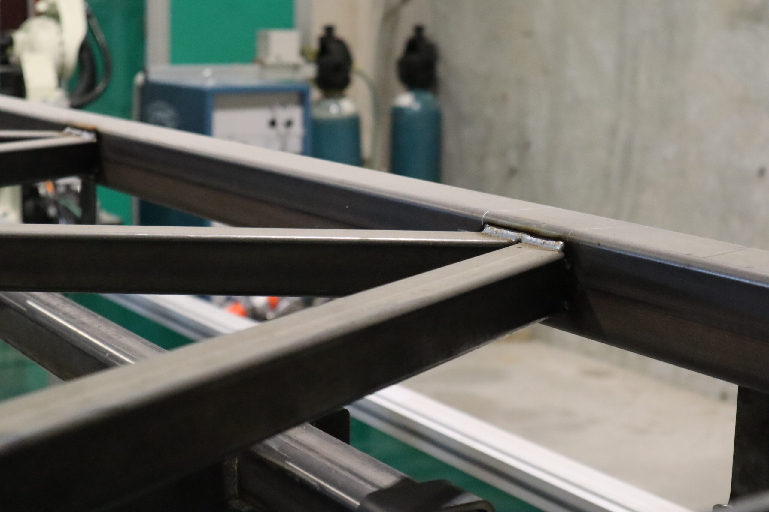 Close-up of welded structural section from the S-4800 cell