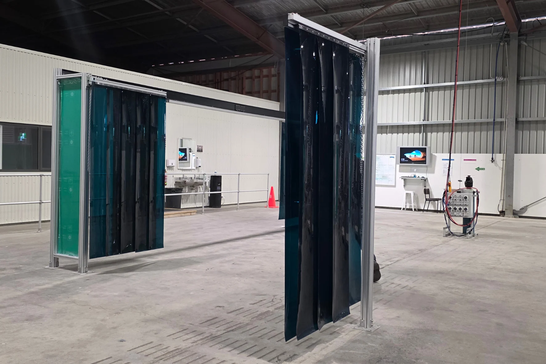 Autoa WeldProtect Welding Curtains Open.